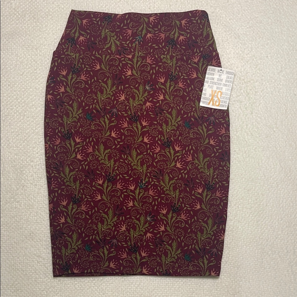LulaRoe Women’s Cassie Chic Pencil Burgundy Floral  Skirt Boho Indie Style
